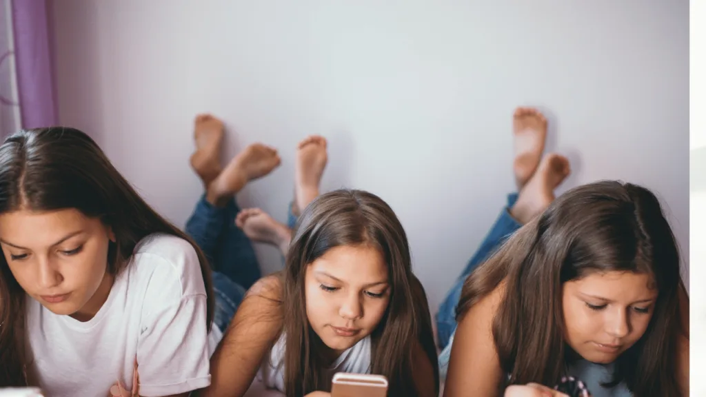 Modeling Healthy Social Media Use