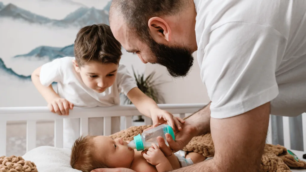 Baby hunger cues Recognizing Hunger Cues and Feeding Schedule